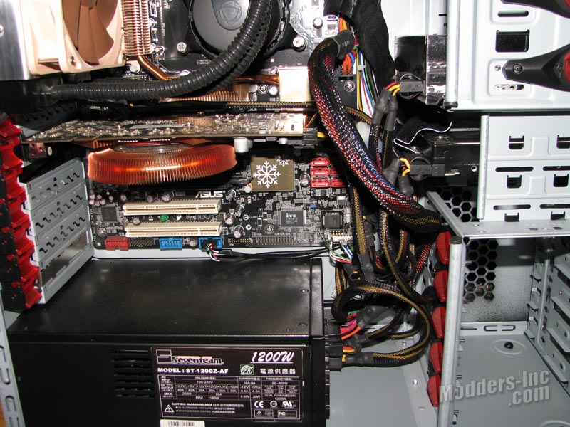 Thermaltake V9 Mid-Tower Gaming Case Case, Gaming, Mid Tower, Thermaltake, V9 3