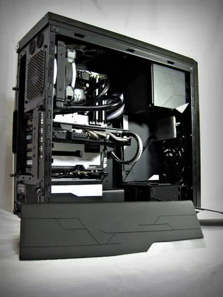 CENTURION: CM Silencio 650 Case Mod 4 Centurion by Jesse Palacio