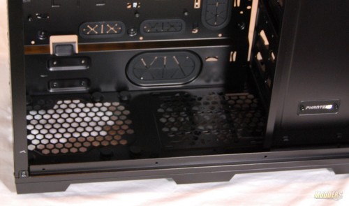 Enthoo-Pro-Case-Power-Supply-Cover-Removed