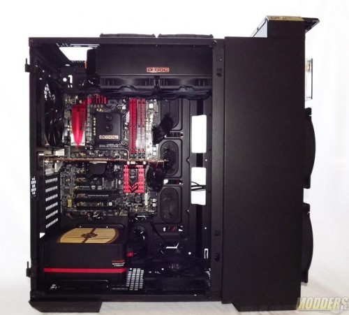 Thermaltake Urban T81 view of motherboard