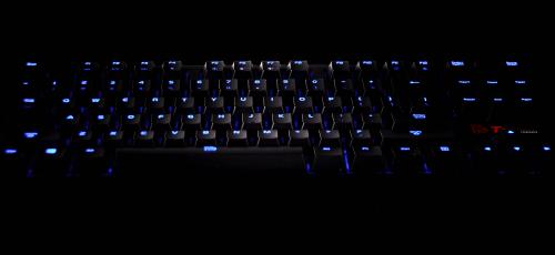 Tt eSPORTS POSEIDON ZX with full LED backlighting