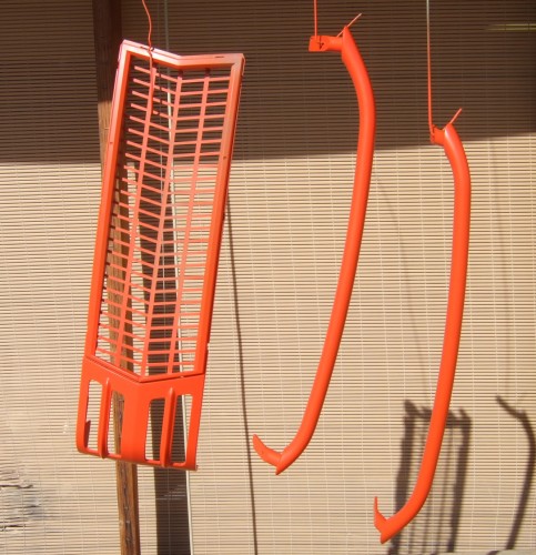 Hanging parts when painting