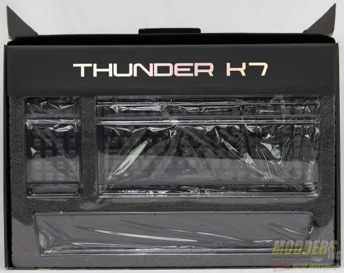 Aorus Thunder K7 Mechanical Gaming Keyboard Review 4 DSC_4172