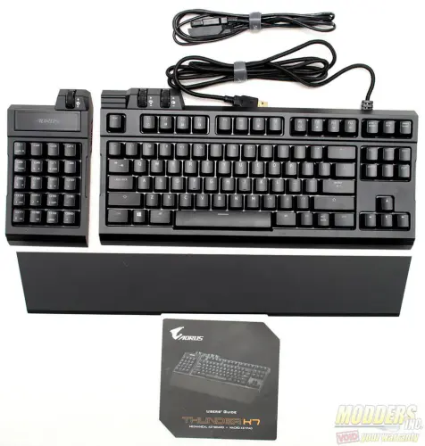 Aorus Thunder K7 Mechanical Gaming Keyboard Review 5 DSC_4185