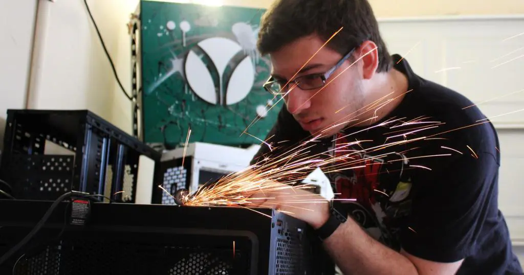 Inside the world of professional PC builders - PC Gamer 1 Inside the world of professional PC builders - PC Gamer 1