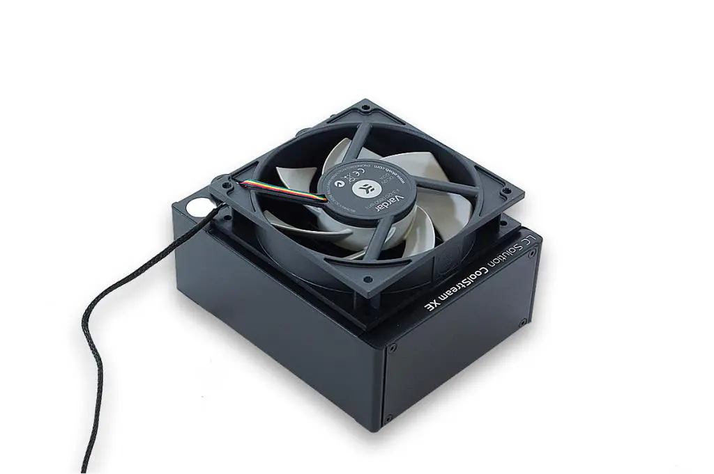 EK releases new EK-CoolStream XE radiators (PR) 6 EK-CoolStream-XE_fan_1200