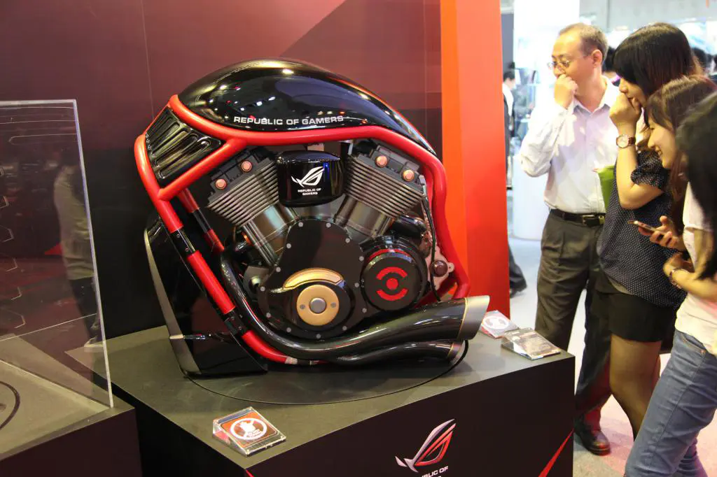 ASUS Republic of Gamers Showcase at Computex 2015 (PR) 8 ROG-HOG-2000