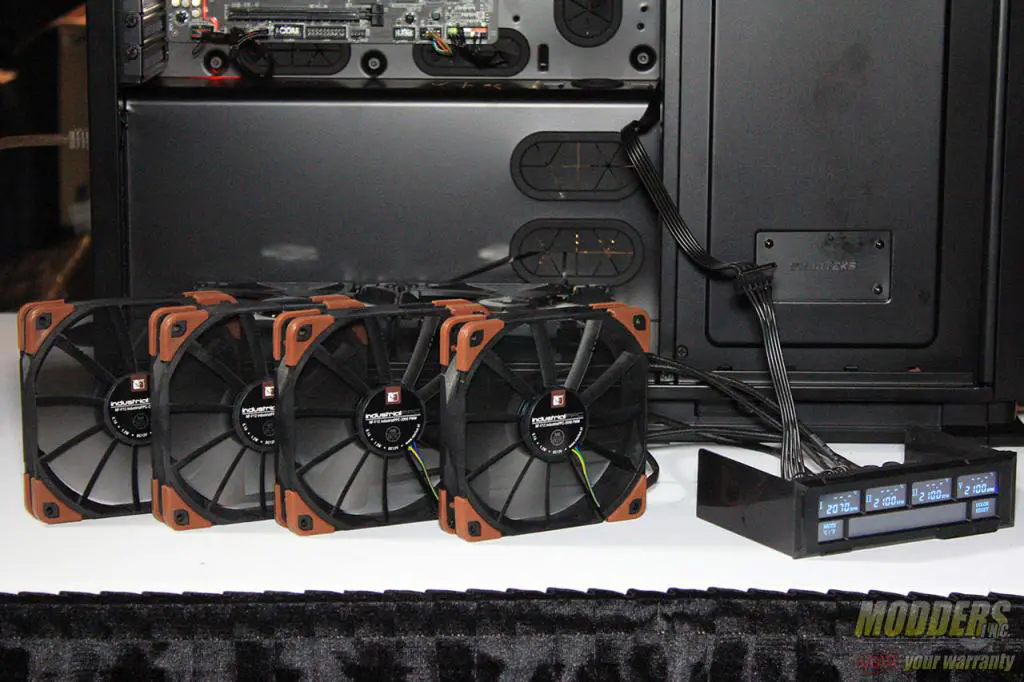 Reeven Four Eyes Touch (RFC-03) Fan Controller Review: Look, and DO Touch 9 rv4eyes08