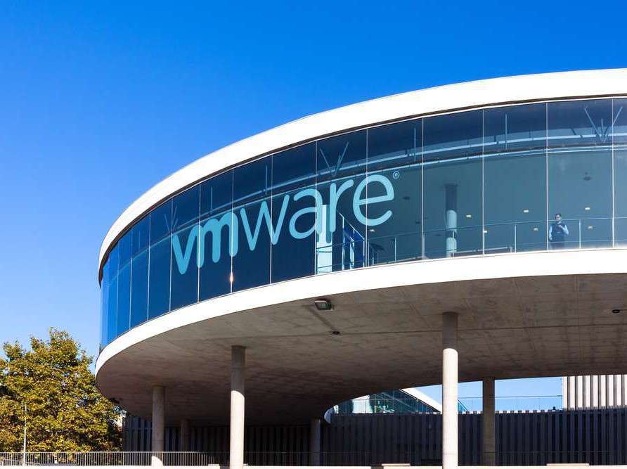 EMC Considers a Buyout by Its Own Subsidiary VMware Buyout, EMC, VMware 1
