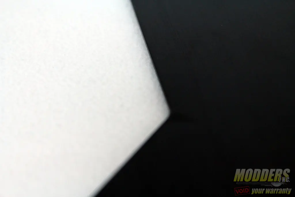 MSI ThunderStorm Review: Your Desk on Top of Desk 16 IMG_0336_fixed