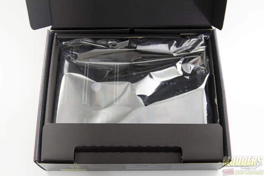 Gigabyte Z170X-Ultra Gaming Review: Rebel Without a Pause 4 Gigabyte Z170X-Ultra Gaming