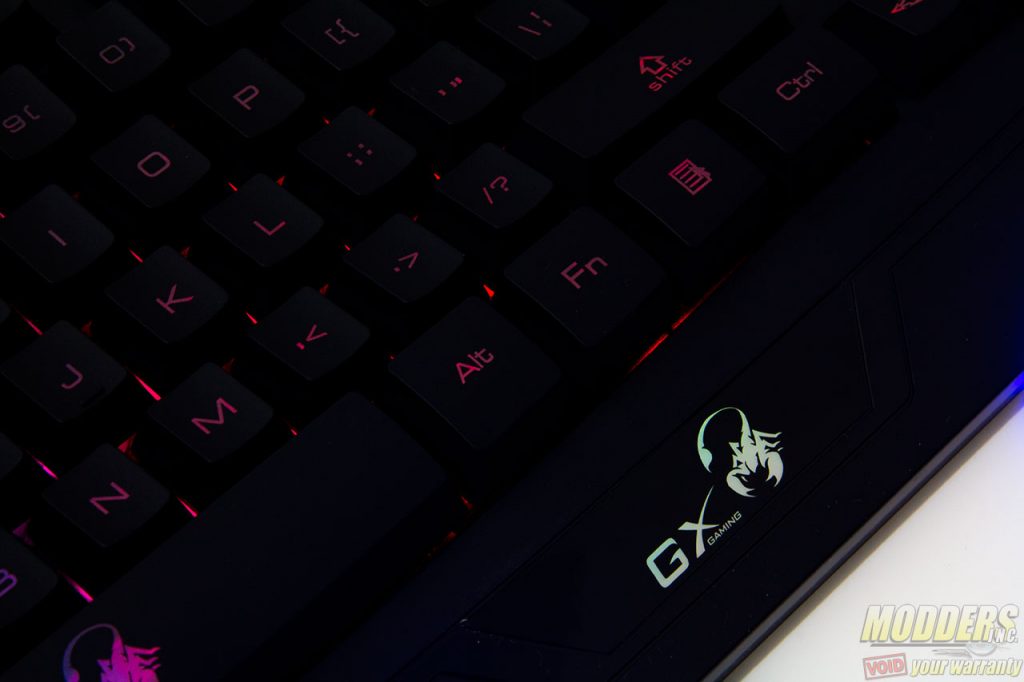 Teclado USB Gamer RGB Genius Scorpion K220