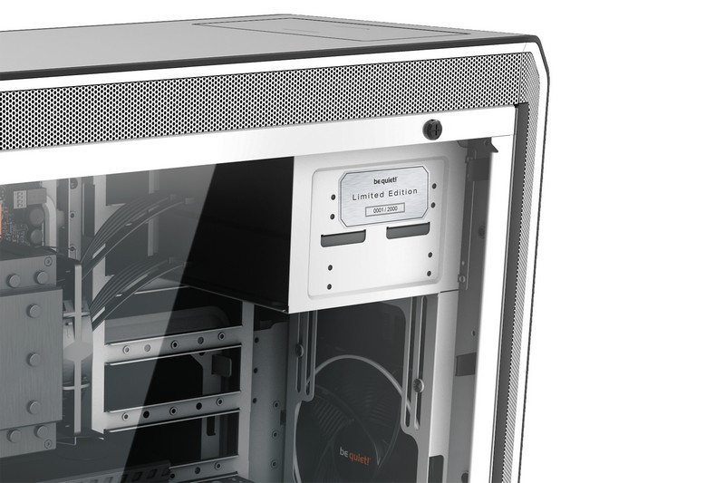 Dark Base Pro 900 White Edition