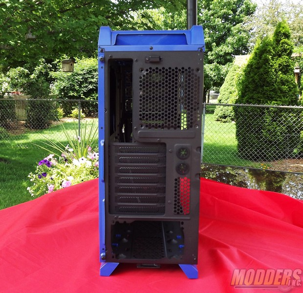 Thermaltake Chaser A31 Mid Tower Computer Case included hardware