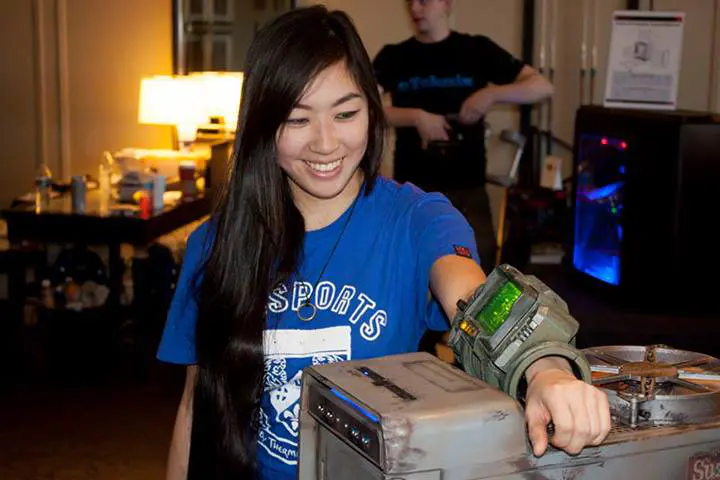 CES 2014 Case Modders and Builders of the Show 14 CES 2014 Case Modders and Builders of the Show ADATA, Bob Stewart, Cooler Master, Dewayne Carel, Eric Ochoa, Gigabyte, InWin, Kingston, Lee harrington, Lutro0 Customs, Mayhems Cooling, Mike Landenberger, Pcjunkies, Platimax, Richard Surroz, Rod Rosenberg, Ron Christianson, Rosewill, Thermaltake, Travis Jank 14