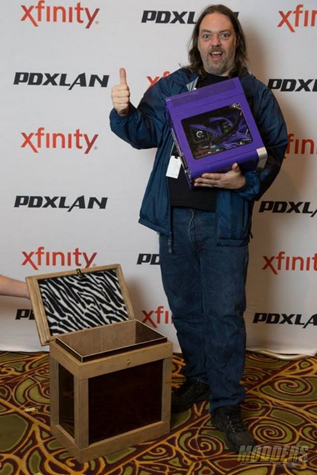 MODDERS Build at PDXLAN 23 In Honor of Phil Scholz of NVIDIA ADATA, Bob Stewart, EKWB, EVGA, Lee harrington, Lutro0Customs, Mike Landenberger, Nvidia, PDXLAN, Philip Scholz, PhilsFoundation, Primochill, Richard Surroz, Rod Rosenberg, Thermaltake 9