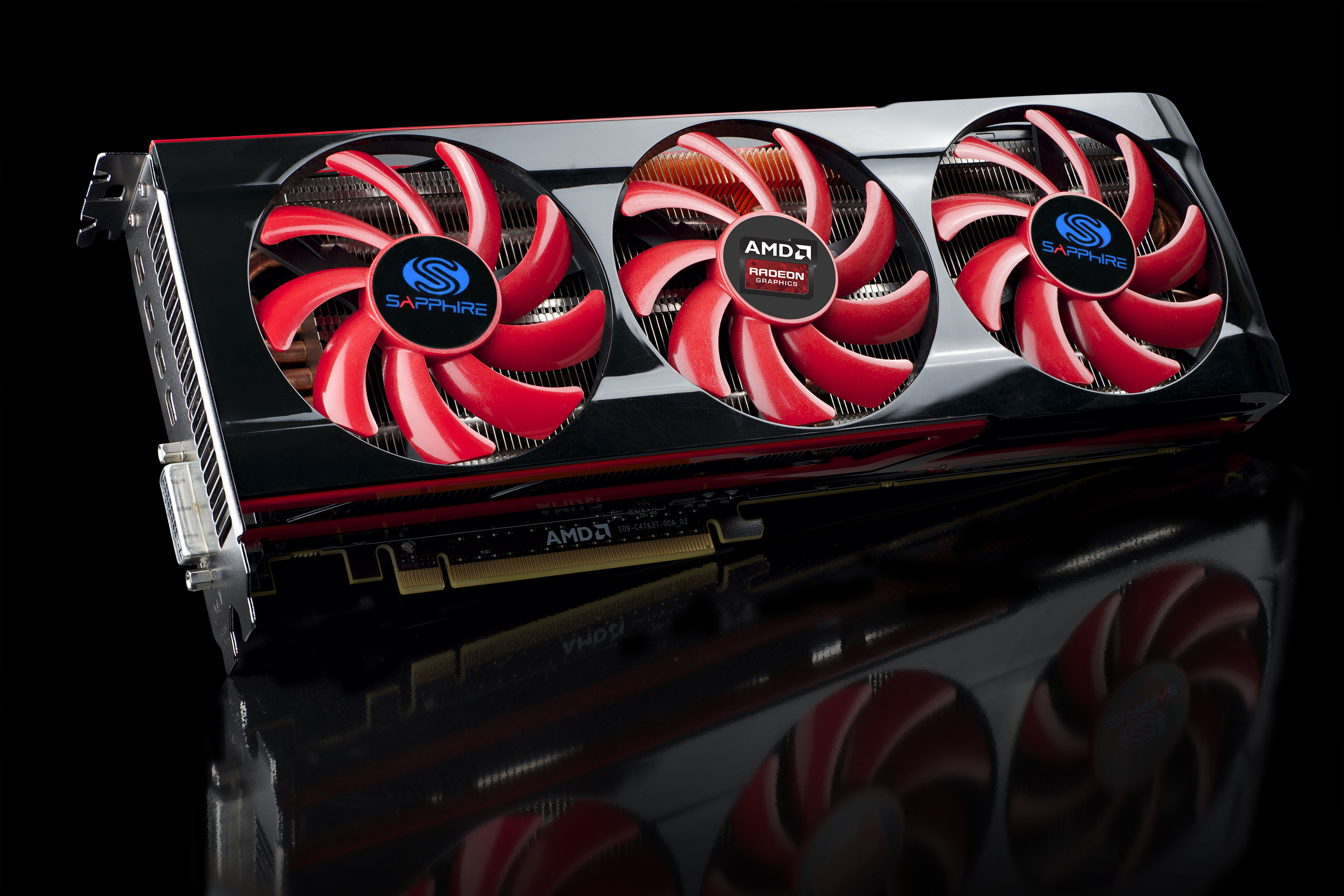 AMD and SAPPHIRE Releases The SAPPHIRE HD 7990 AMD, Sapphire, Video Card 4