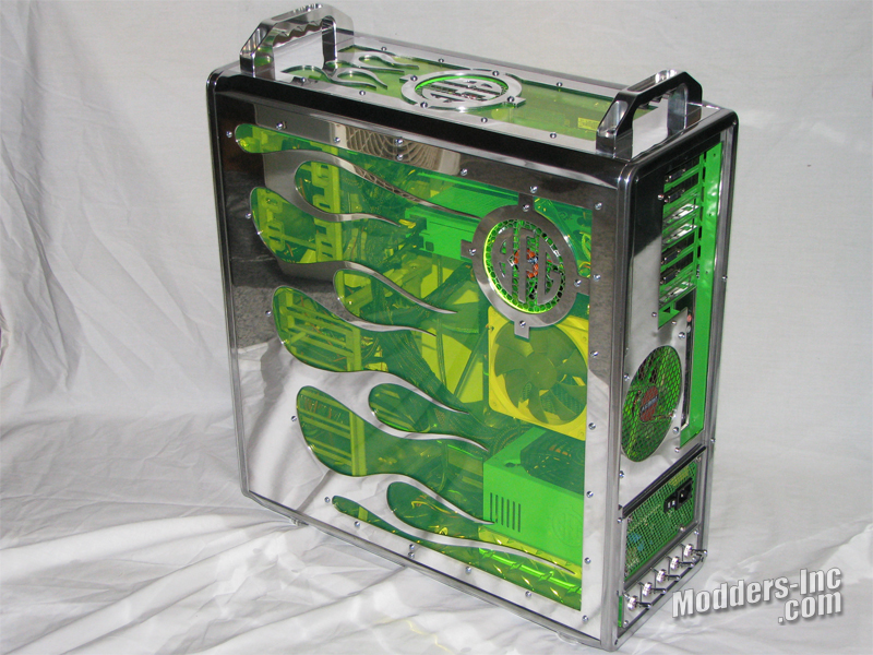 Tazz Modders-Inc's Green Flame on the cover of CPU 4
