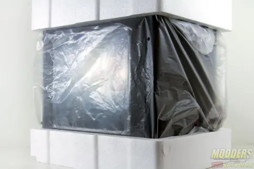 Raidmax Hyperion Case Review: Different but Familiar 3 RAIDMAX Hyperion