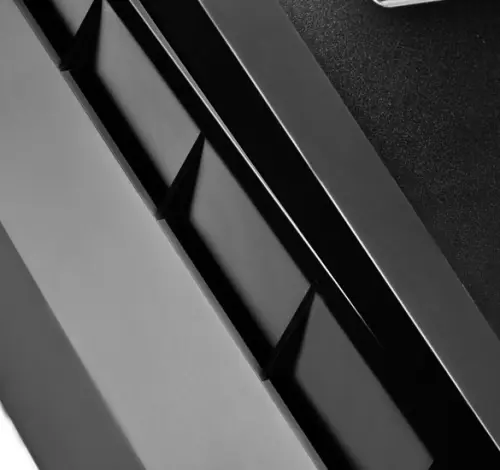 Silverstone Unveils New RVX01 Raven Case 17 Silverstone Unveils New RVX01 Raven Case air penetrator, Raven, rv01, rv05, rvx01, SilverStone 15