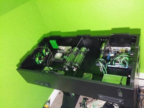 Modder Spotlight: Jonathan Garlit canada, cnc, competition, desk, dremel, featured, modder spotlight, modding, Thermaltake 8