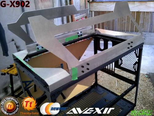 Modder Spotlight: Jonathan Garlit canada, cnc, competition, desk, dremel, featured, modder spotlight, modding, Thermaltake 10