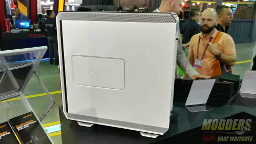 Be Quiet! Showcases "Light Base" 900 Case and More @ Computex 2017 6 Be Quiet! Showcases "Light Base" 900 Case and More @ Computex 2017
