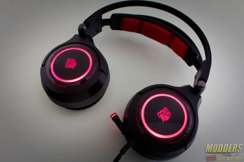 Tt eSPORTS Cronos Riing RGB 7.1 Headset with Light