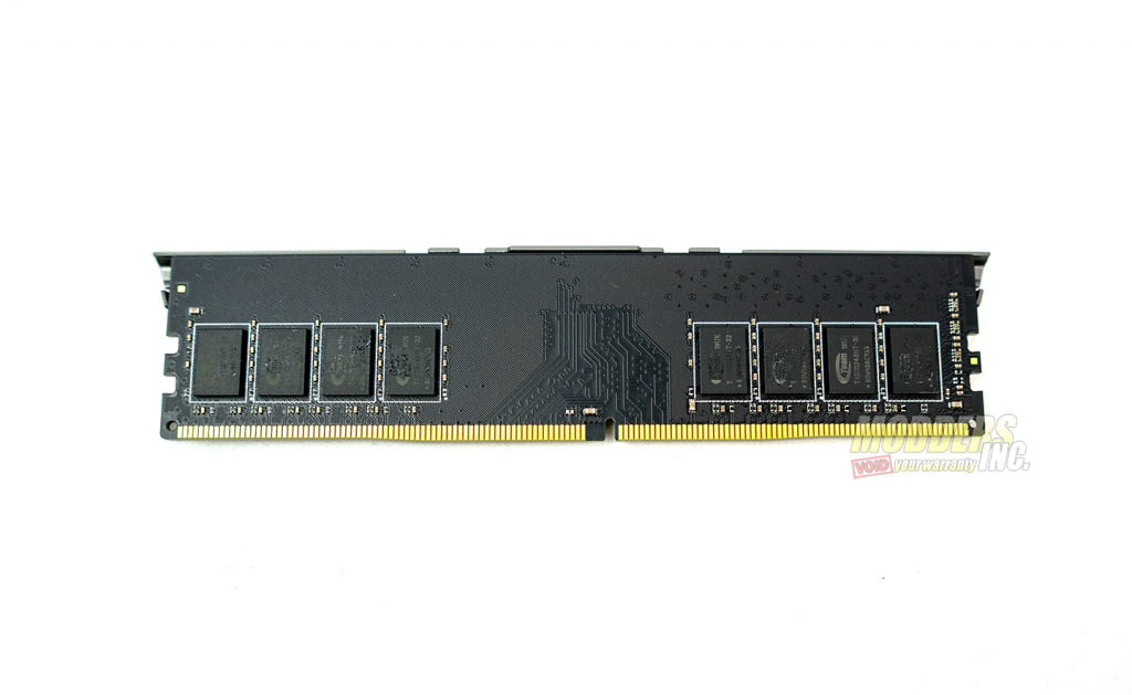 TEAMGROUP RAM : 16 Go - DDR4 3200 UDIMM CL16 : : Informatique