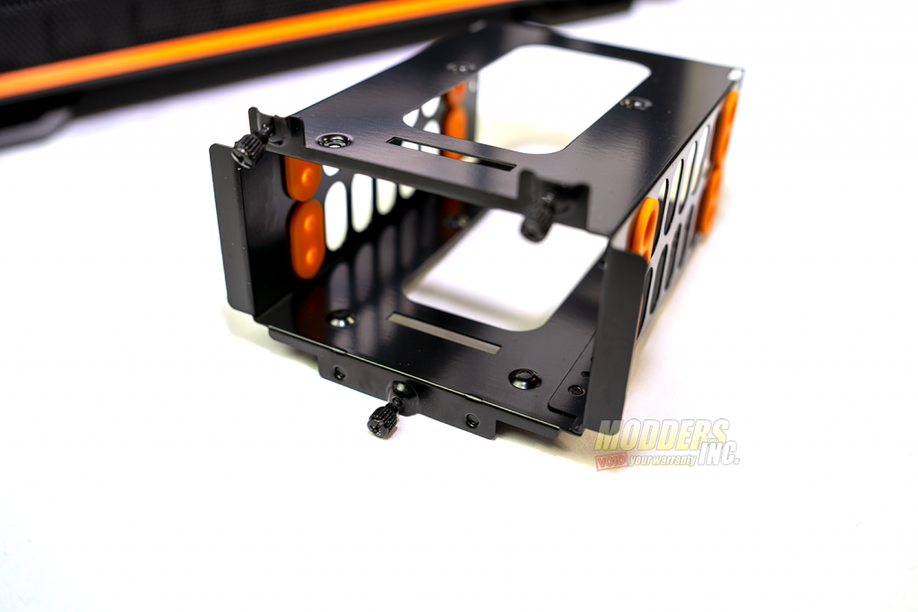 Dark Base Pro 900 hdd cage