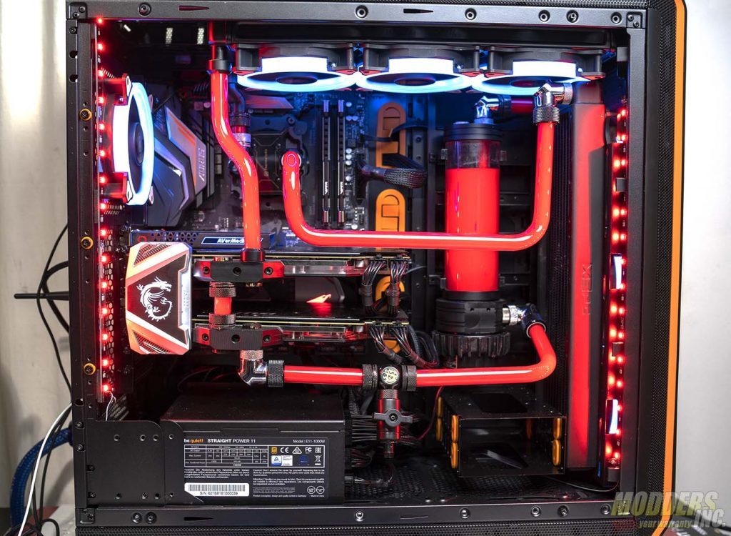 Dark Base Pro 900 build