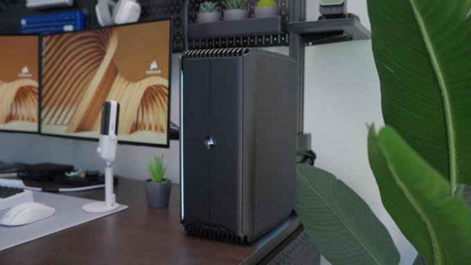 CORSAIR_ONE_a600_METAL_DARK_07