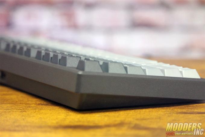 Epomaker Galaxy100 Lite Keyboard Review 11 EPOMARKER-Galaxy100-Lite-Keyboard resting angle
