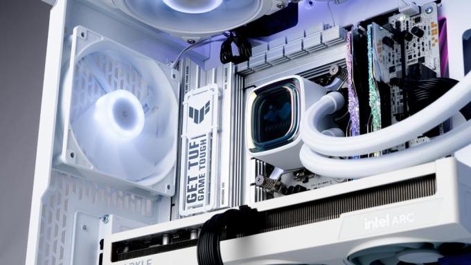 Is the In Win Prism Worth It? Full Review, Airflow Test In Win, Mid Tower, Mid Tower Case, panoramic PC case 5