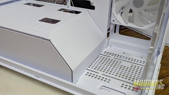 Is the In Win Prism Worth It? Full Review, Airflow Test In Win, Mid Tower, Mid Tower Case, panoramic PC case 4